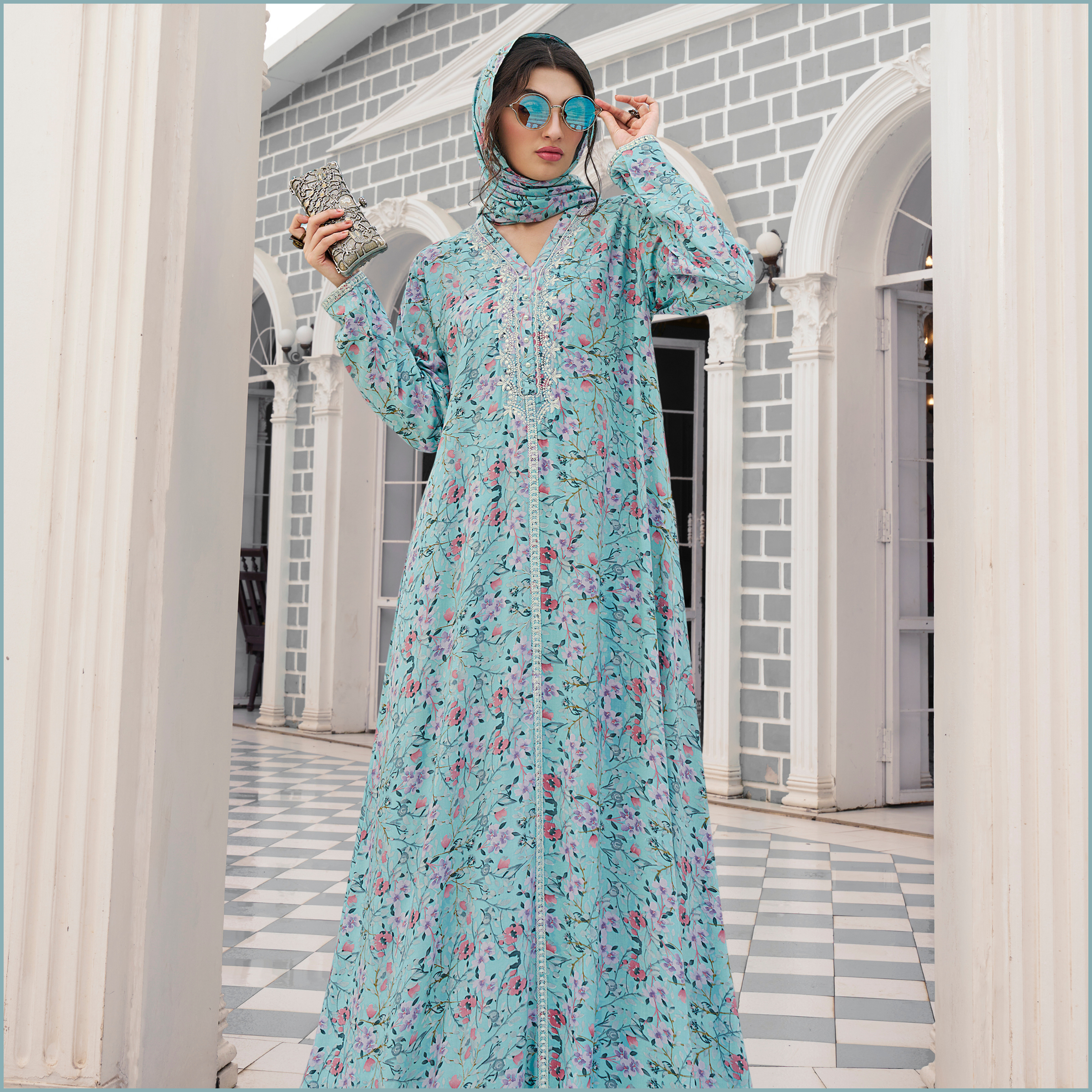 The summer jalabiya: The arabic lady dress Gulf women are reaching for all season long